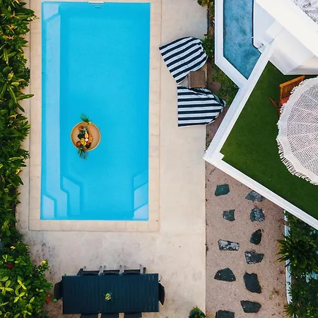 Coco Beach I - Seaside Home , Pool , Beach At 200 Meters